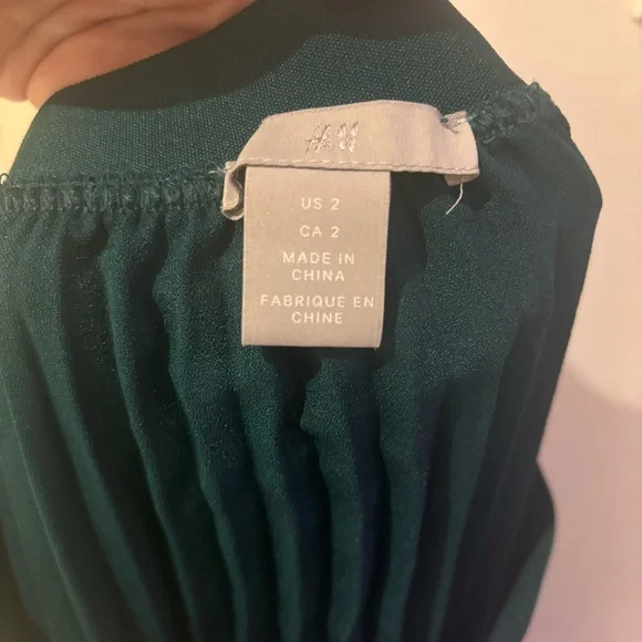 H&M Pleated Skirt Dark Green Size 2 - Picture 5 of 6